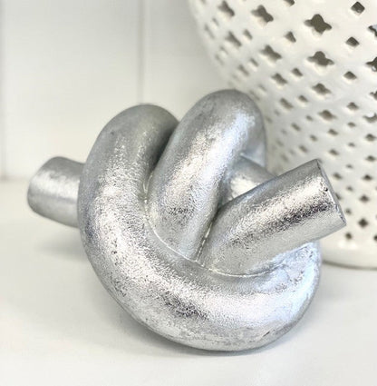 90H - Silver Leaf Double Knot 16X13X11 - Last 1