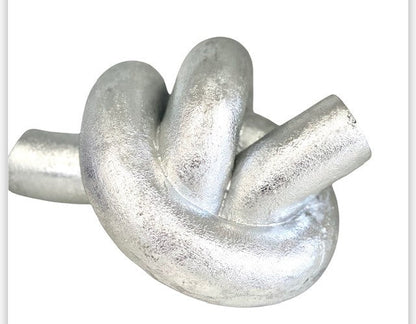 90H - Silver Leaf Double Knot 16X13X11 - Last 1