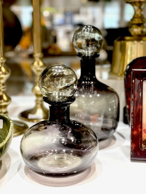 96Q Black Ombre Glass Decanter Large 28Cm