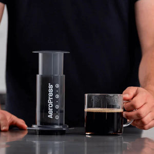 AeroPress コーヒーメーカー - オリジナル - ただ今店頭にございます!