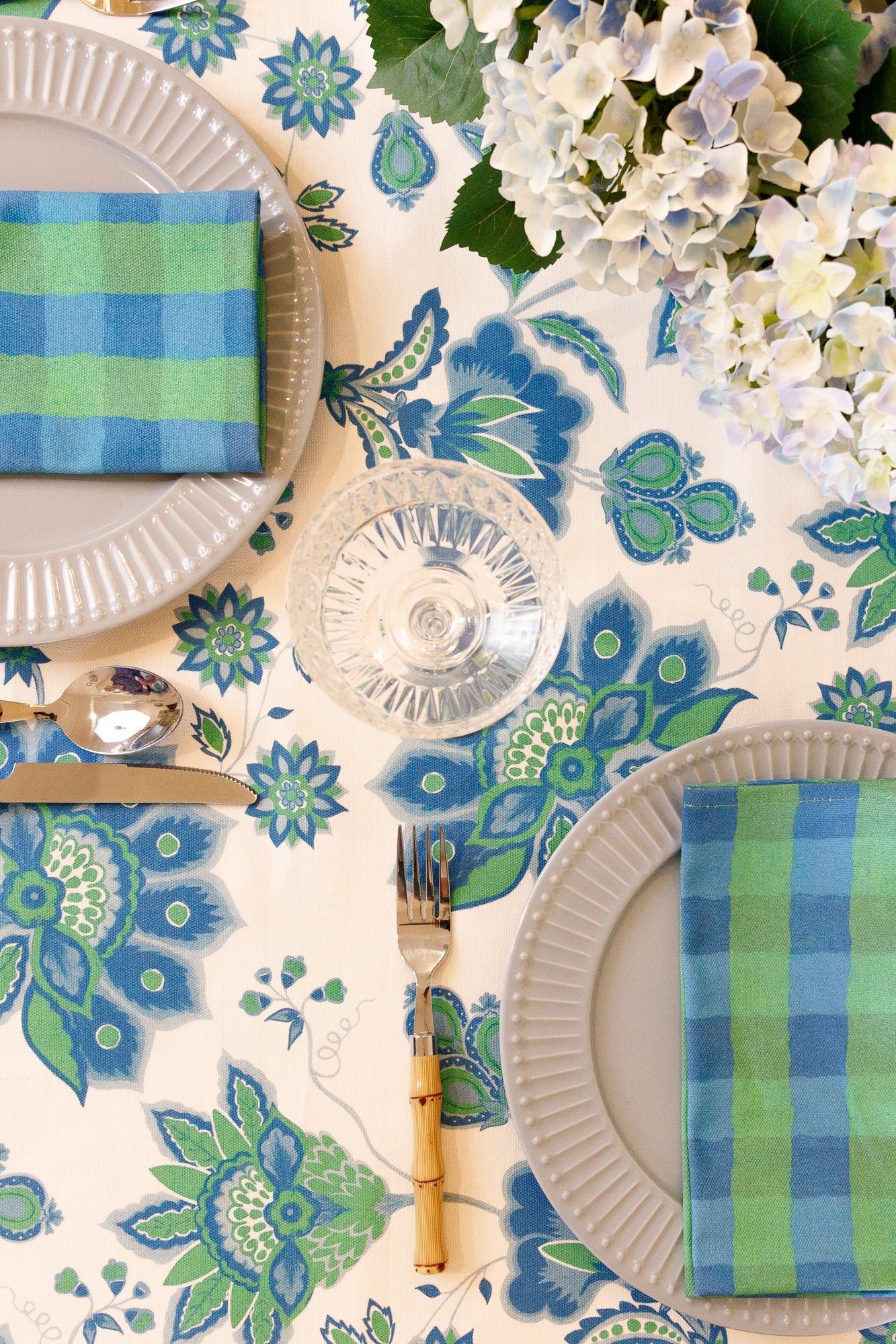 Aurora Tablecloth - Blue/Green On White