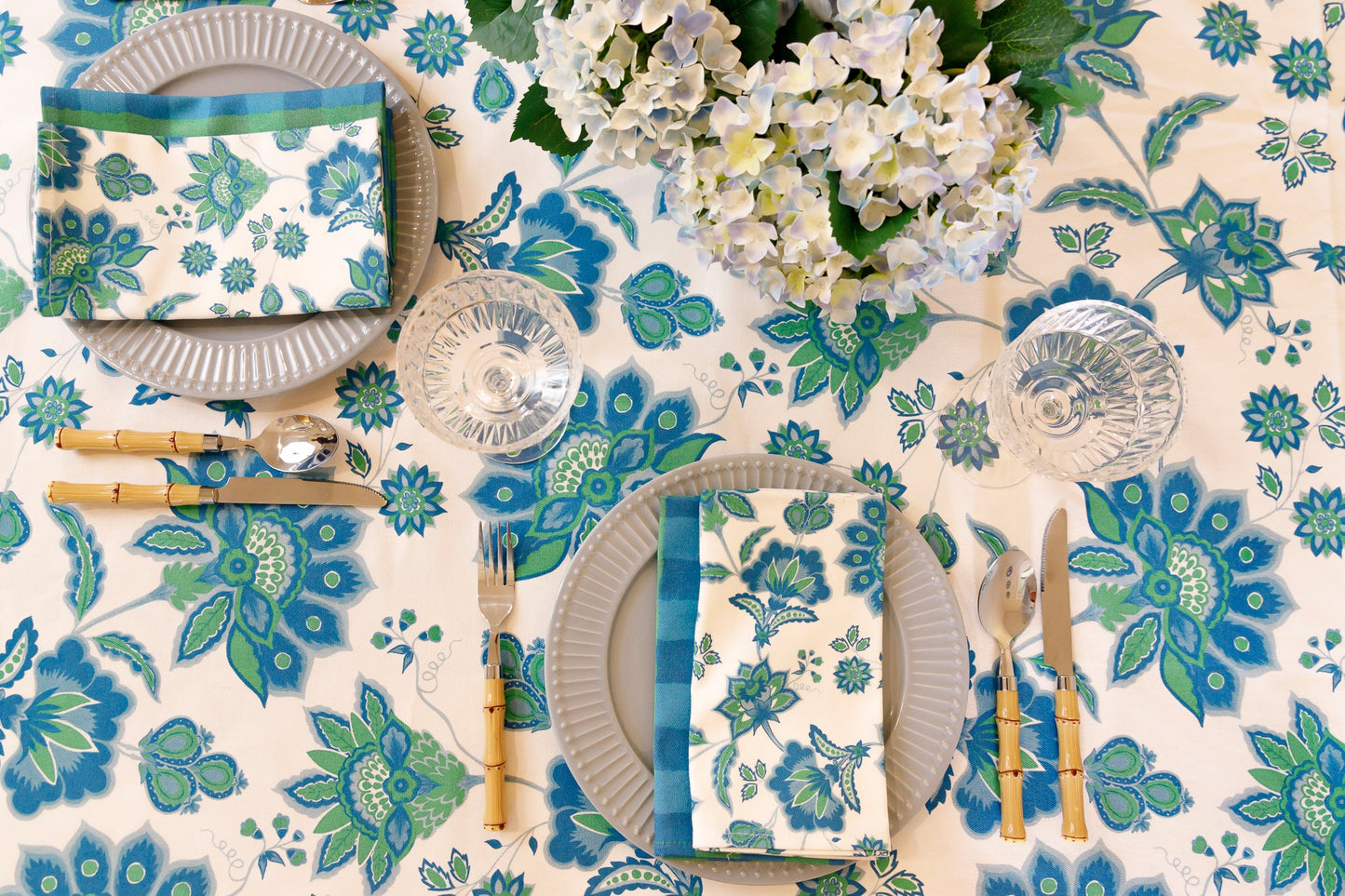 Aurora Tablecloth - Blue/Green On White