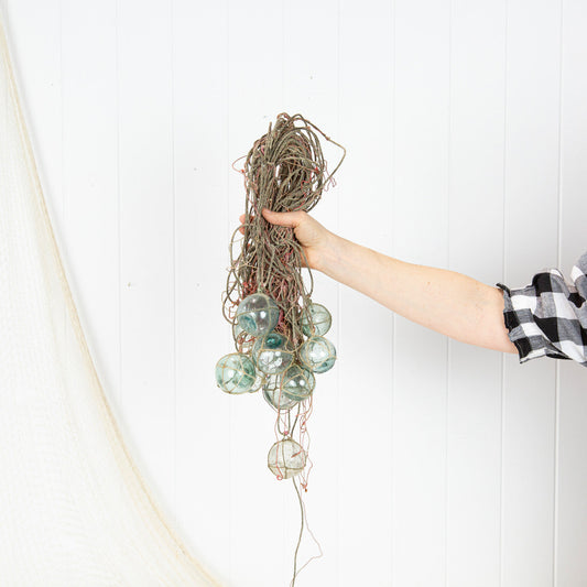 Cluster Of Floats On Net #6560