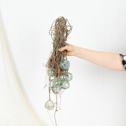 Cluster Of Floats On Net #6560