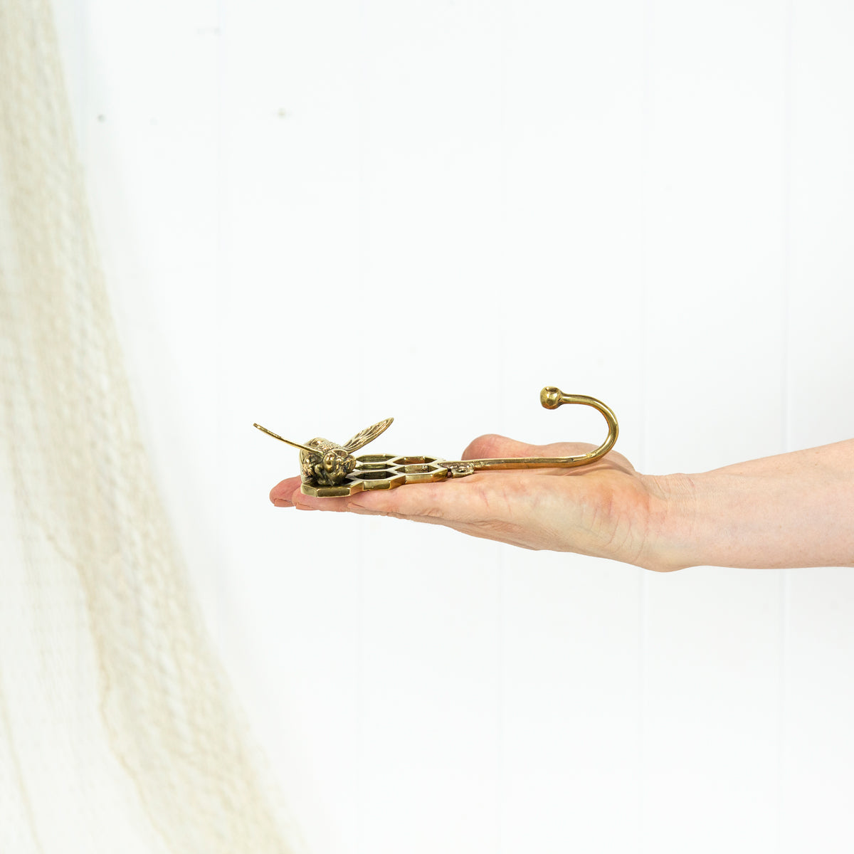 Honeycomb Bee Hook #0313