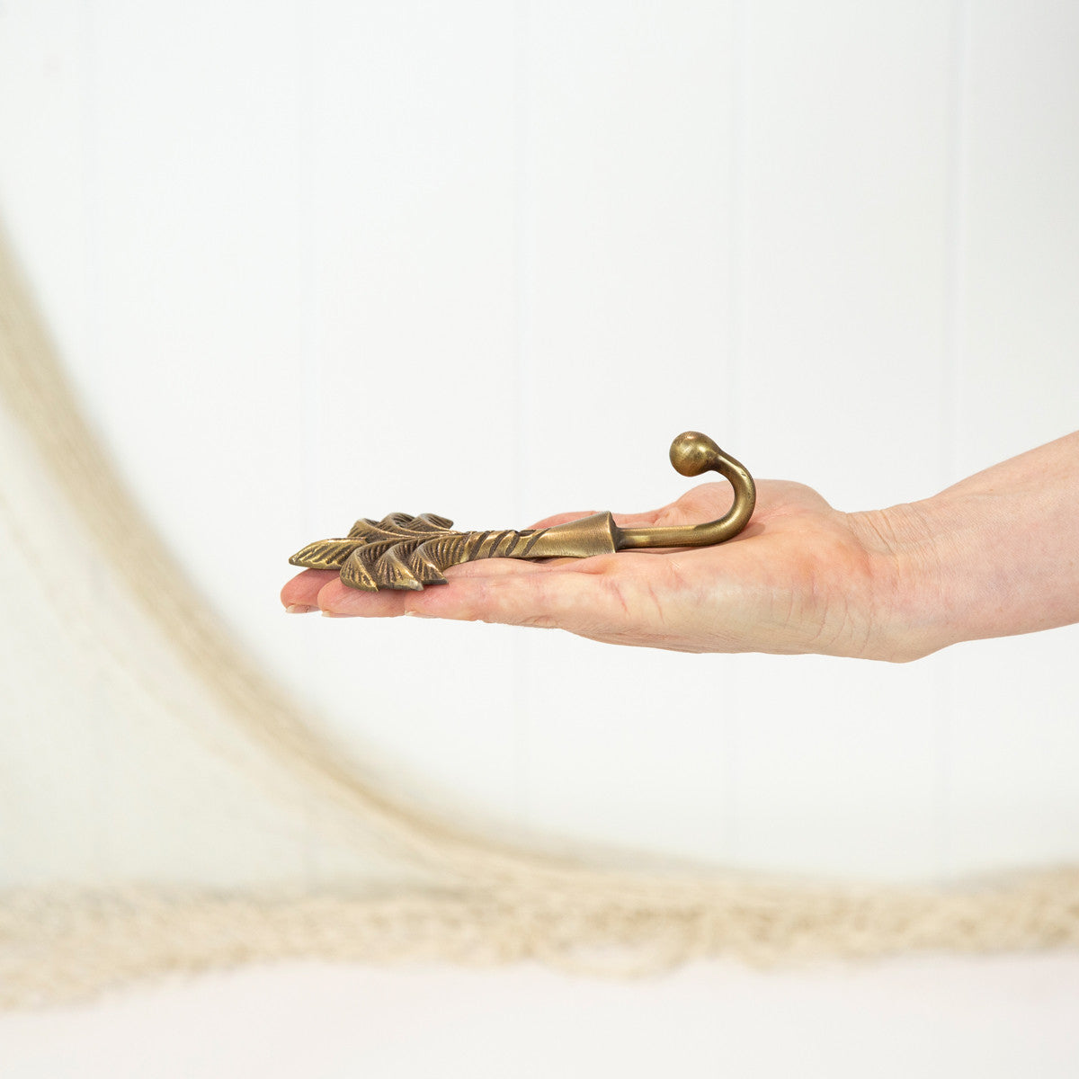 Palm Hook Small - Dark #0355