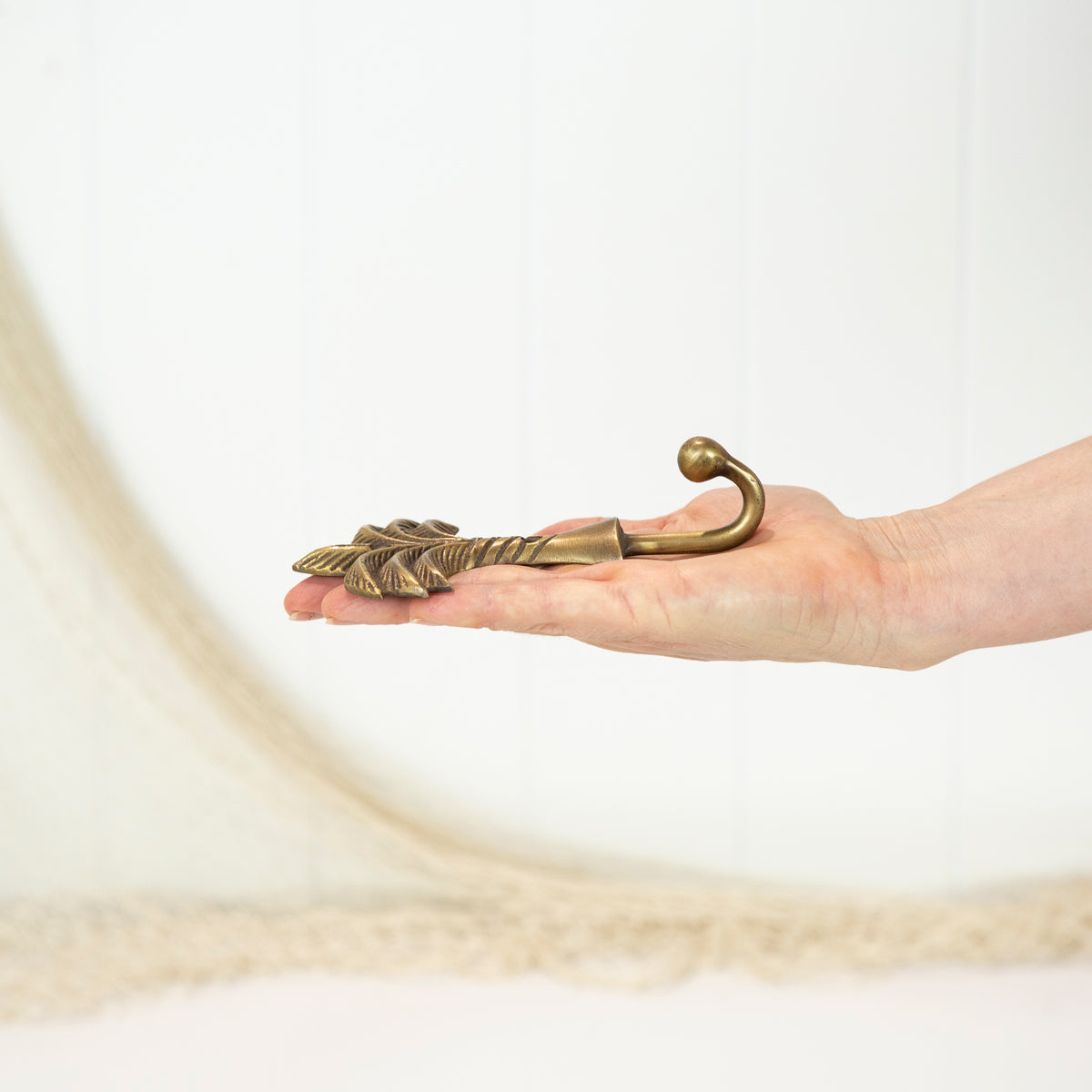 Palm Hook (S) - Dark #0355