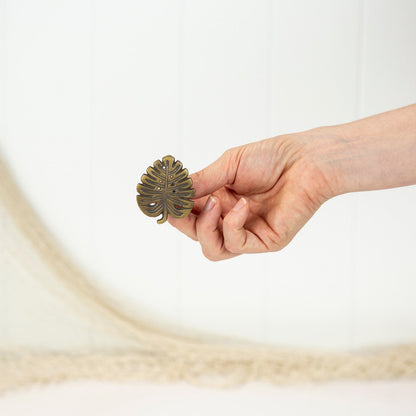 Monstera Drawer Pull #0351