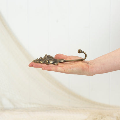 Trumpet Shell Hook -Dark (S) #0381