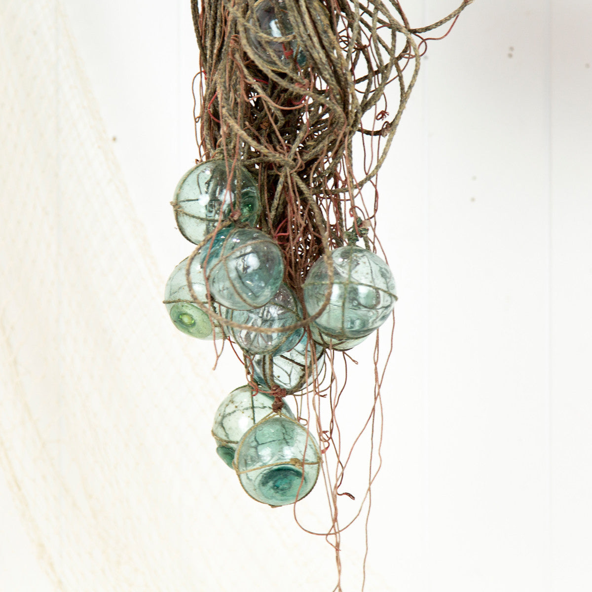 Cluster Of Floats On Net #3479