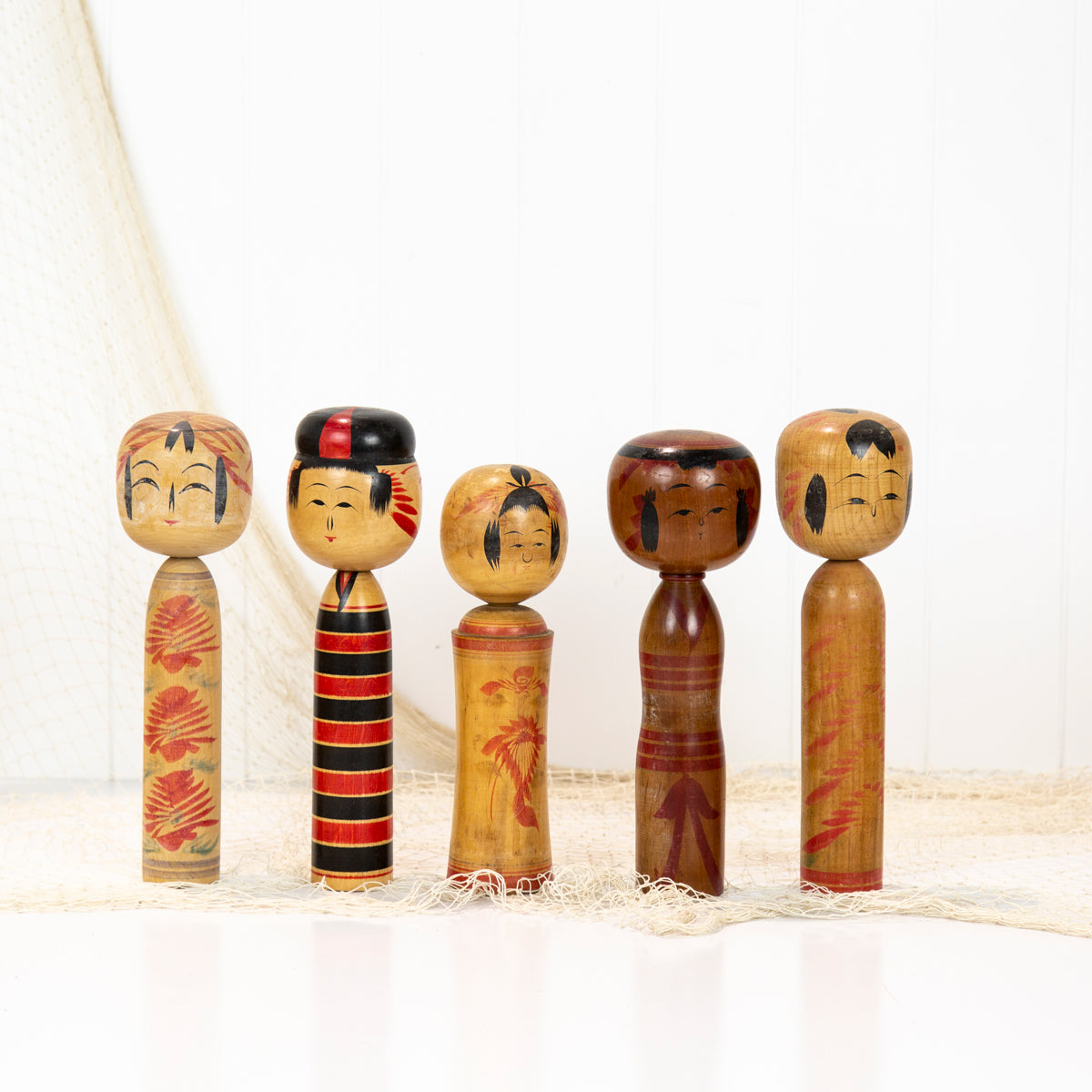 Japanese Kokeshi Dolls (L)