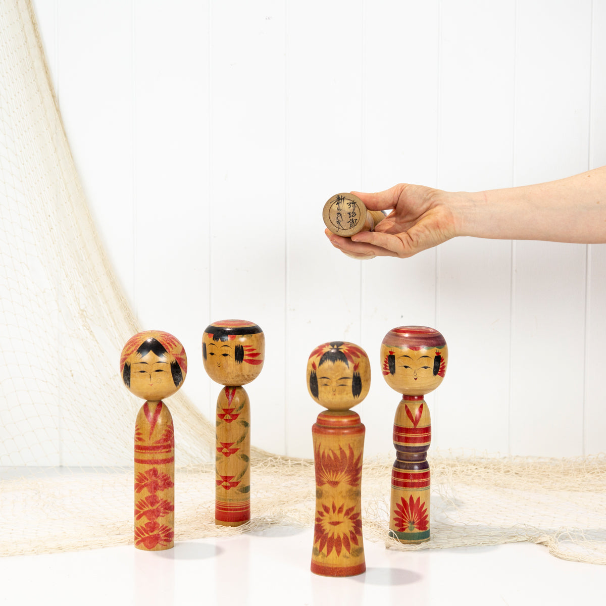 Japanese Kokeshi Dolls (M) #404