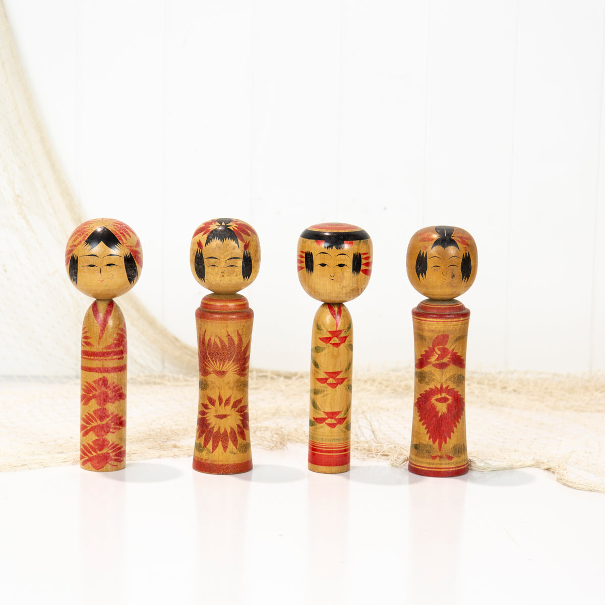 Japanese Kokeshi Dolls (M) #404