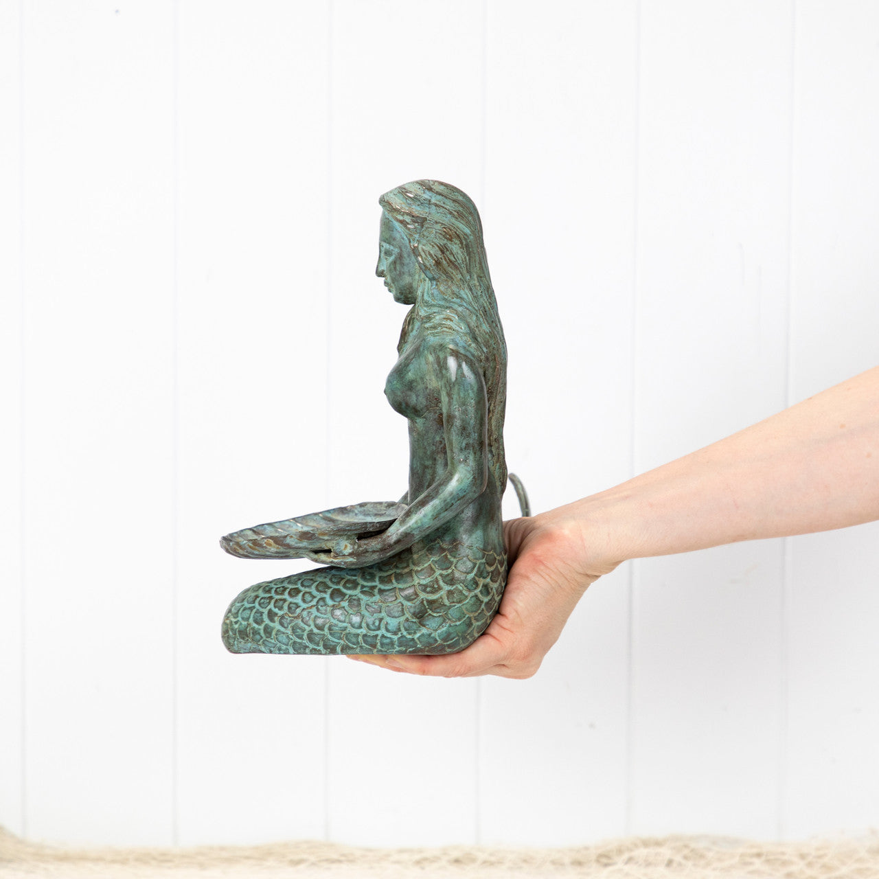 Mermaid (L) - Shell In Lap Aged Green #0194