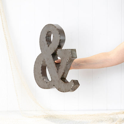 Metal Ampersand #095