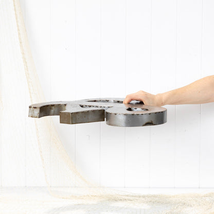 Metal Ampersand #095