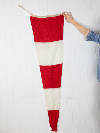 Pennant/Flag Answering #5271