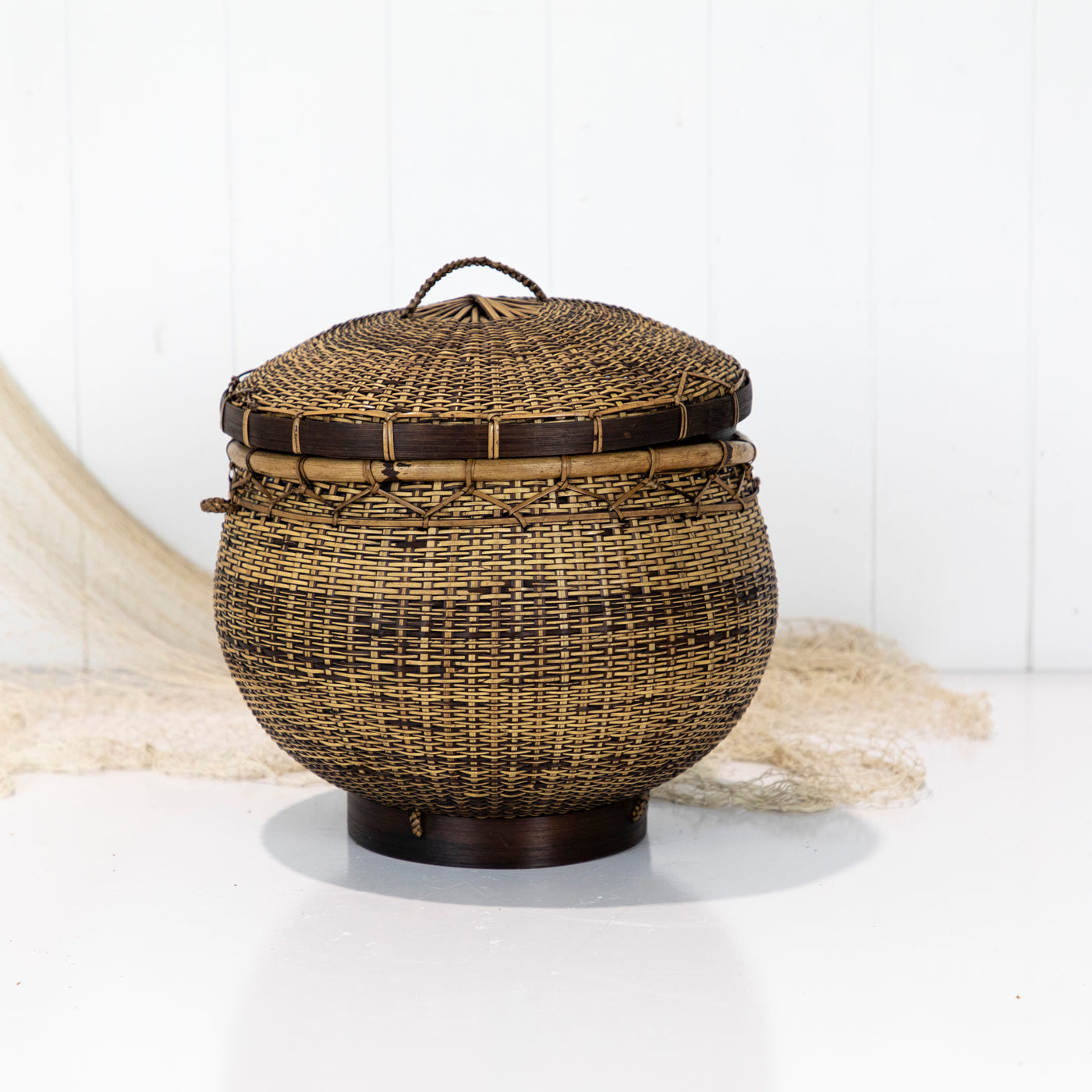 Round Basket With Lid #5756