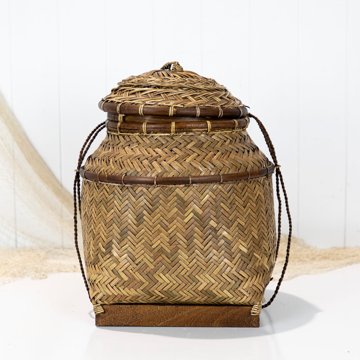 Fishing Basket With Lid #5755