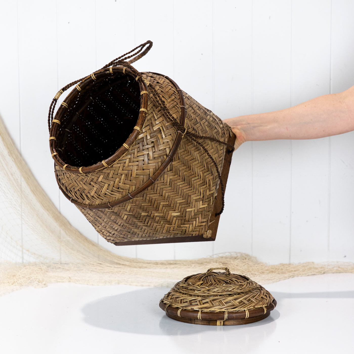 Fishing Basket With Lid #5755