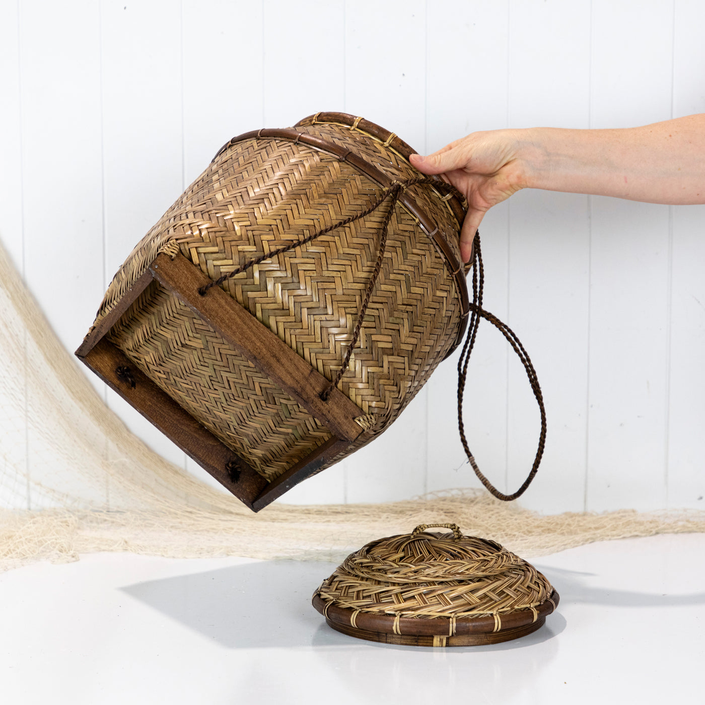 Fishing Basket With Lid #5755