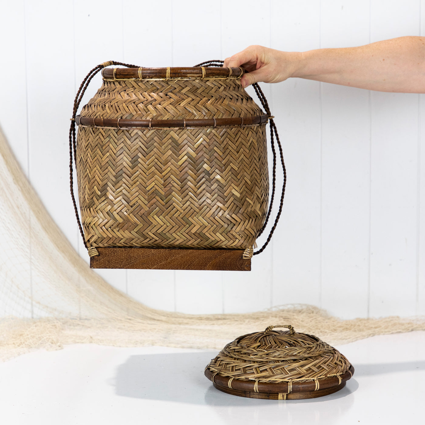 Fishing Basket With Lid #5755