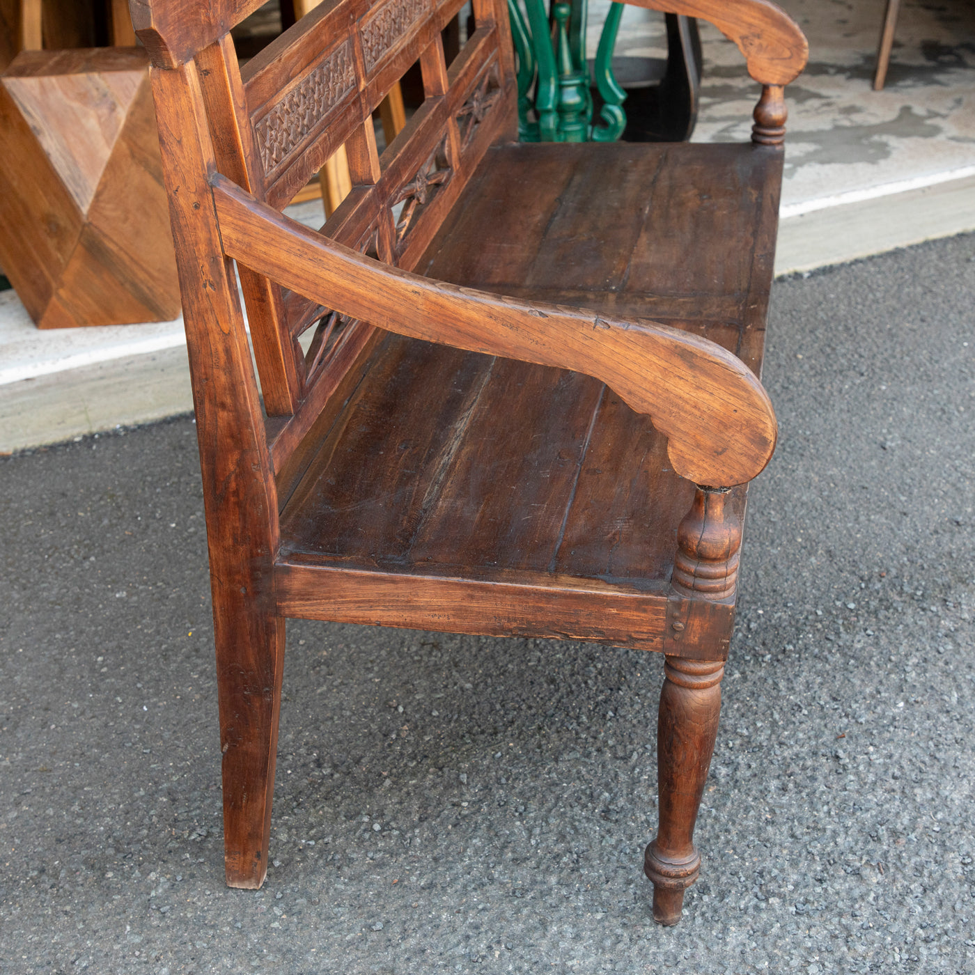 Colonial Bench Seat #6711