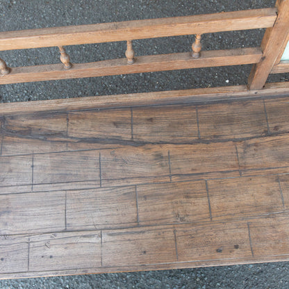 Colonial Bench Seat #6763