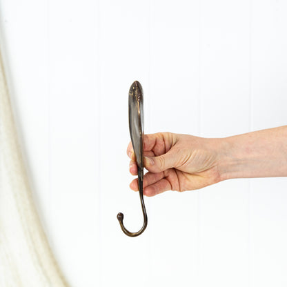 Mantaray Hook - Dark #0285