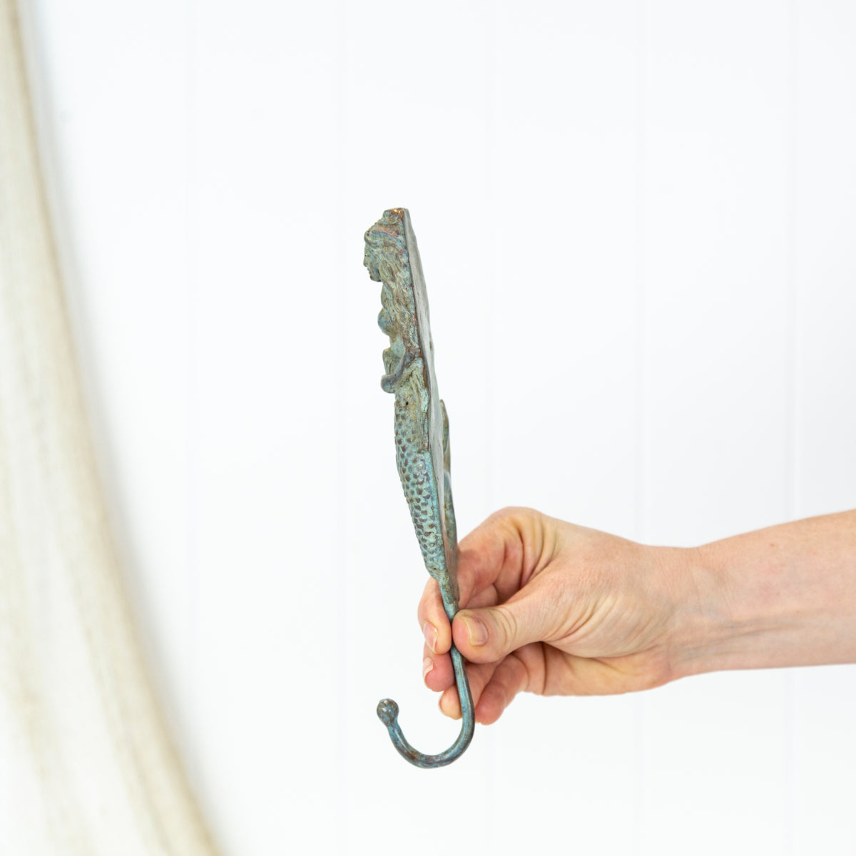 Mermaid Hook With Crown - Aged #0187