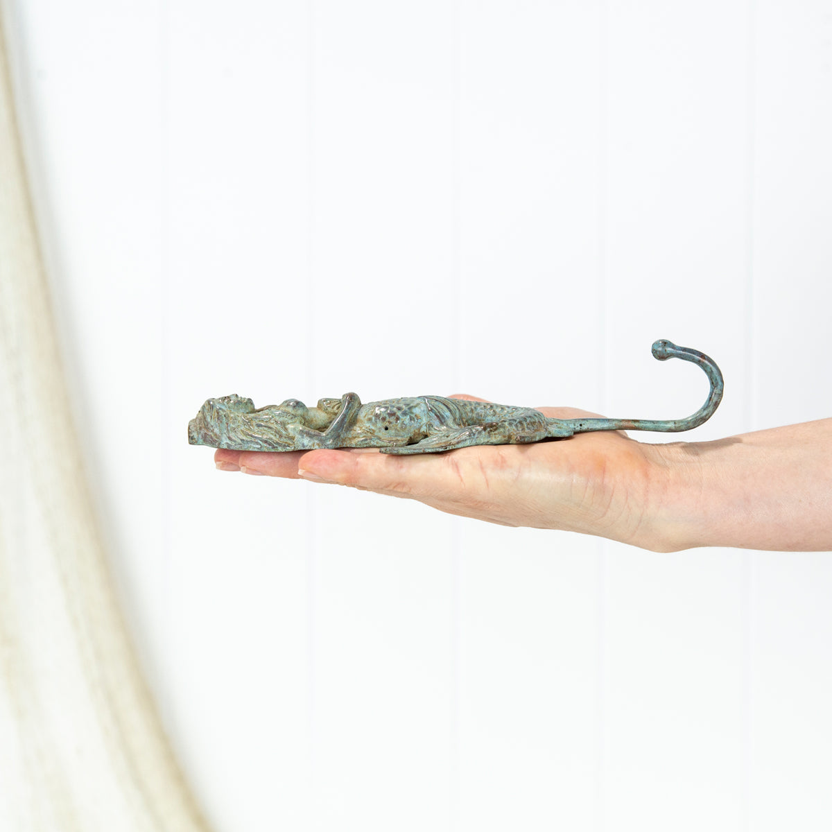 Mermaid Hook With Crown - Aged #0187