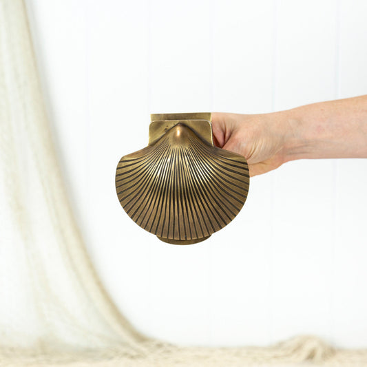 Scallop Shell Door Knocker - Dark Brass #0153