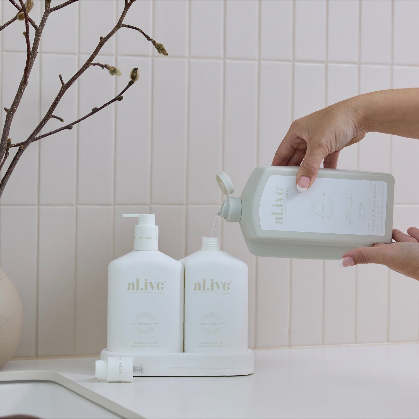 Mango & Lychee Hand & Body Wash Refill Pouch 1L