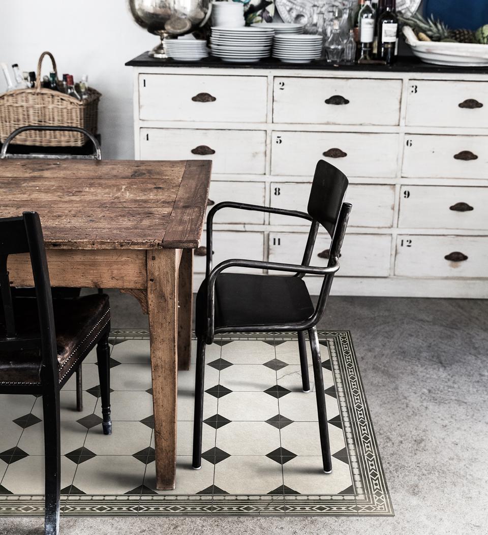 Gambit classic vinyl rug lifestyle