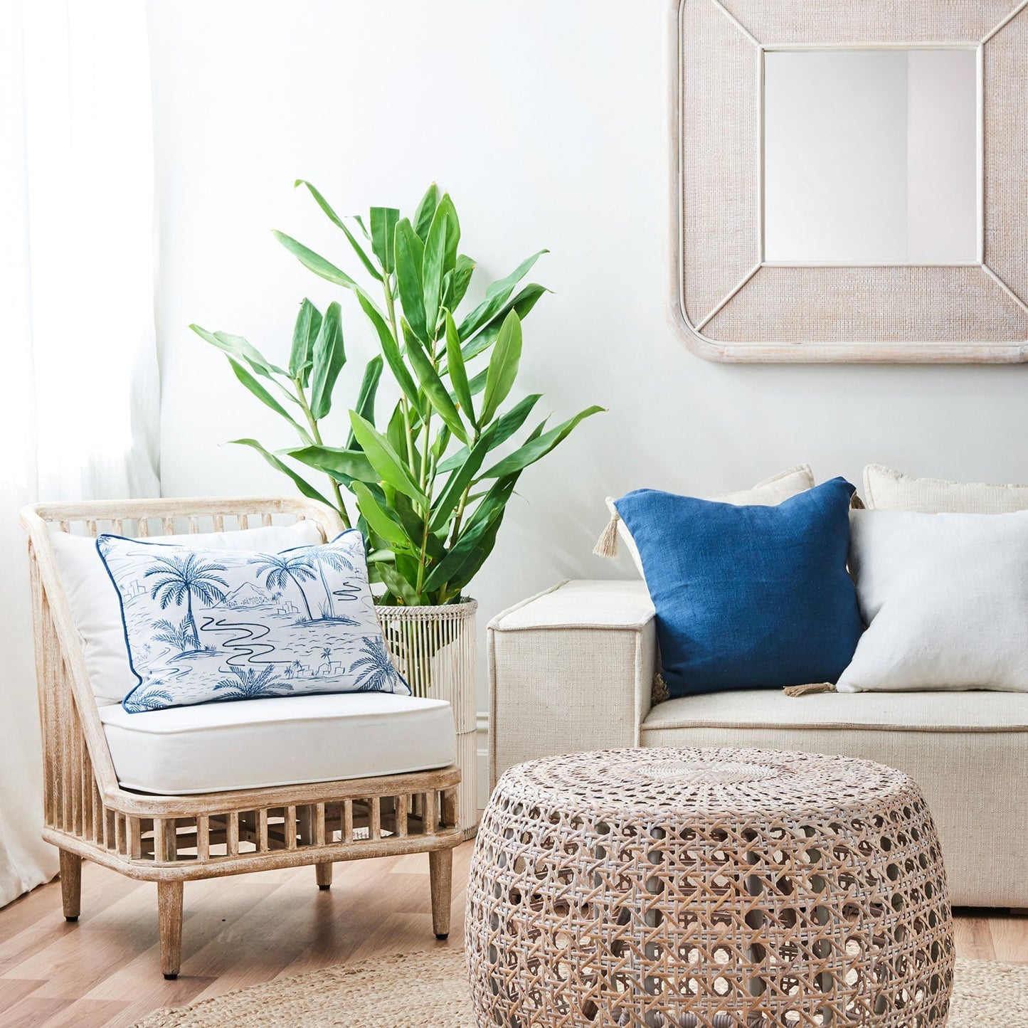 Bermuda White Mirror 100X100X5Cm