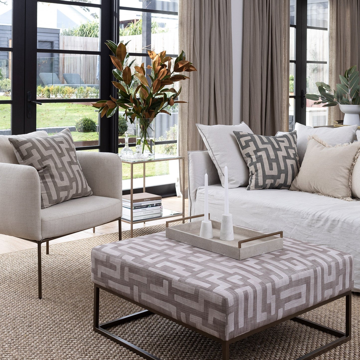 Kent Coffee Ottoman 90X90X42Cm