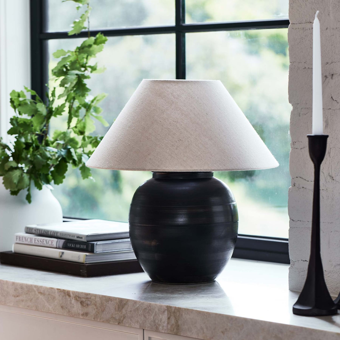 Nigella Black Ceramic Table Lamp