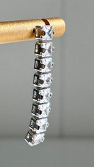 J8Sce 8 Crystal Silver Earring Set