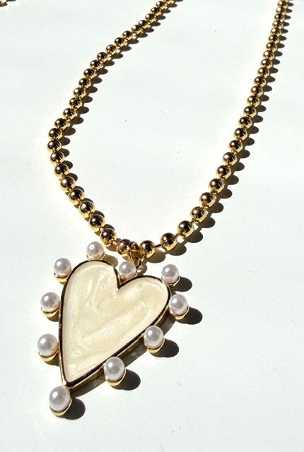 Jcehn Cream Enamel Heart Necklace