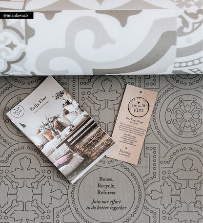 Eclectic Natural Modern Vinyl Rug Lifestyle Detailed