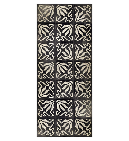 Borgo Lily Black & White Antique Vinyl Rug Detailed
