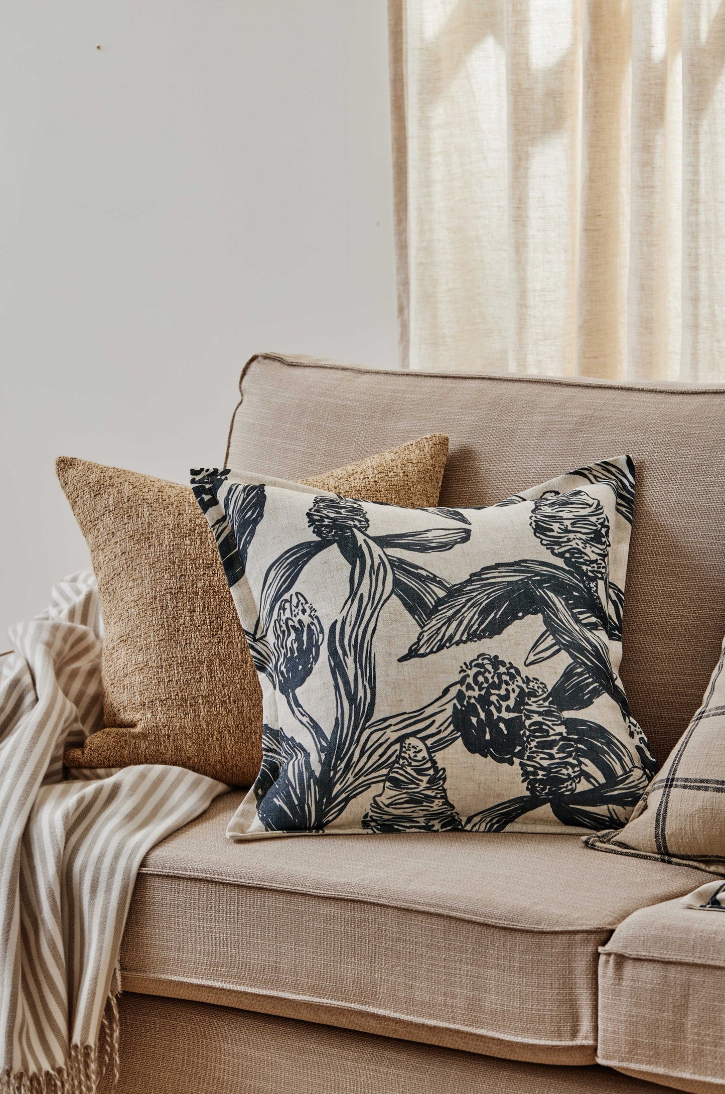 Koa Black Cushion 50Cm