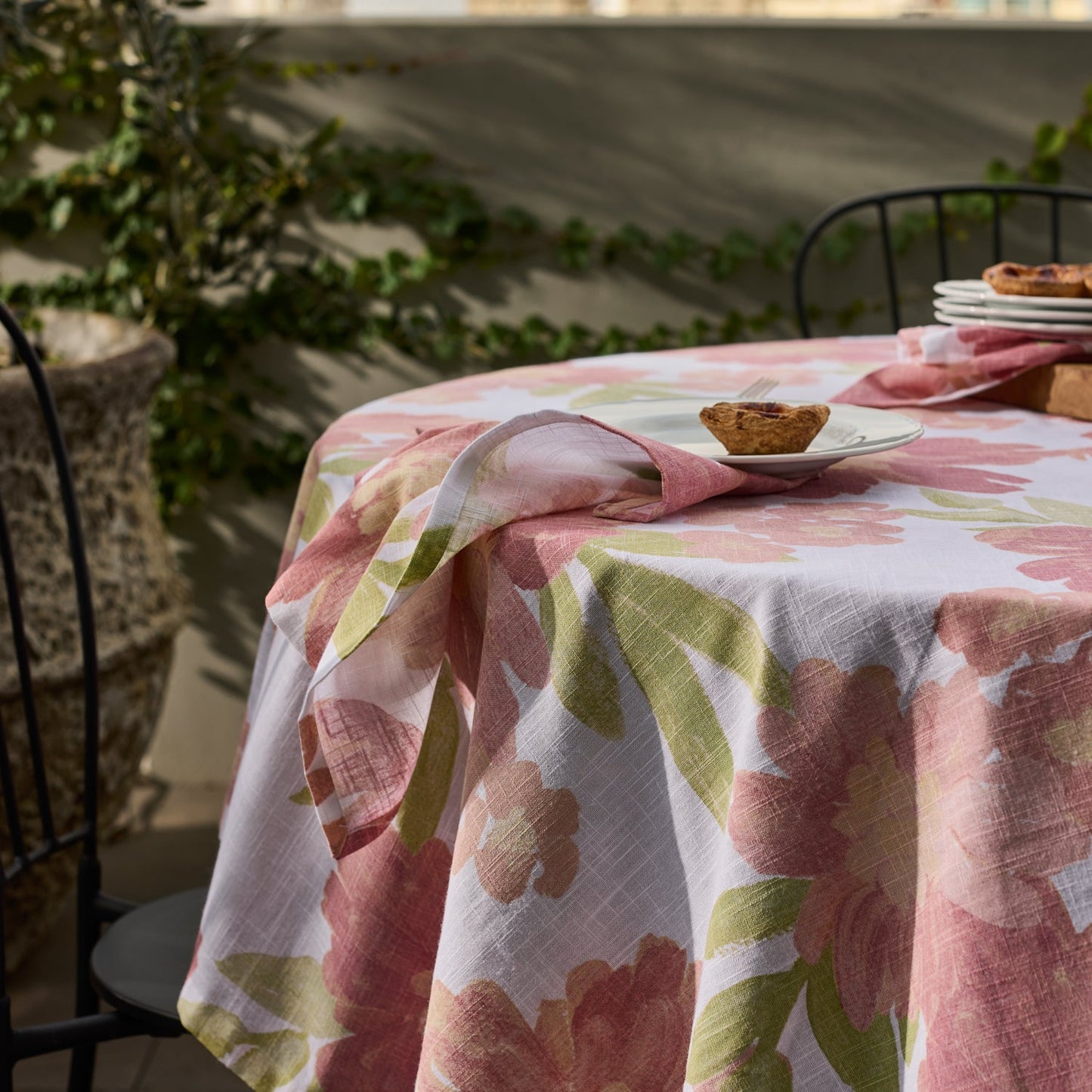 Rosie Large Floral Tablecloth