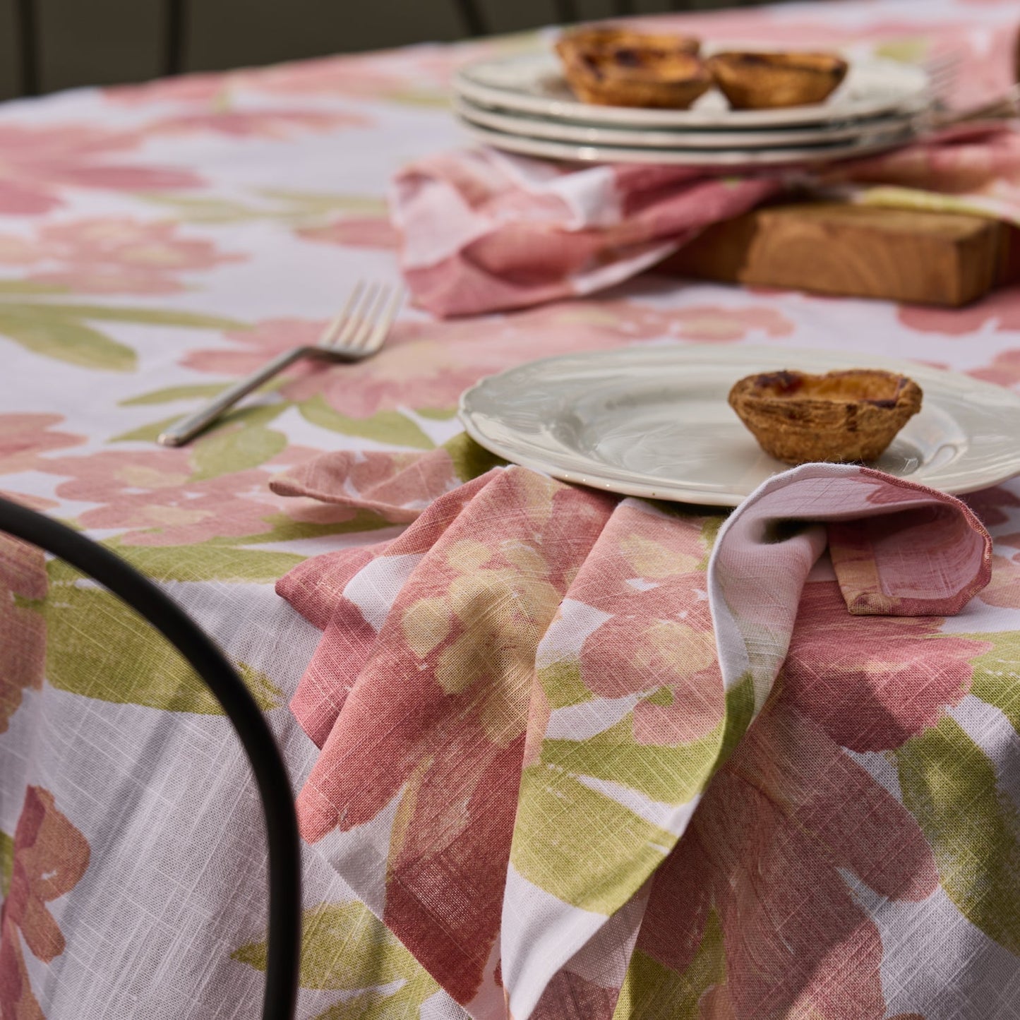 Rosie Large Floral Napkin Set 4