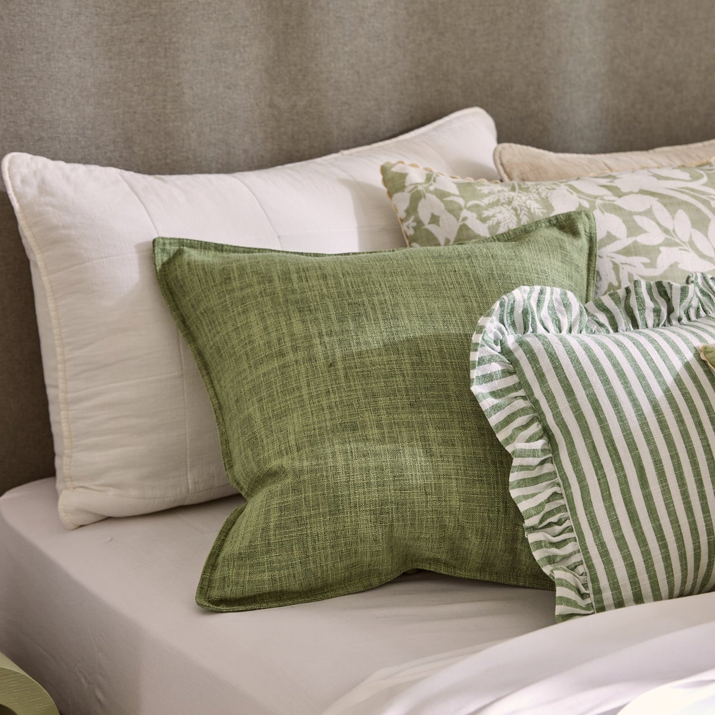 Ruffles Green Cushion 35X70Cm