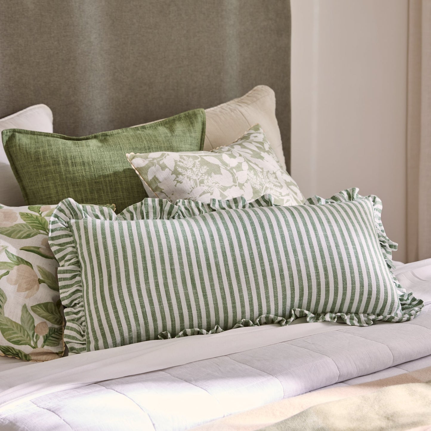 Ruffles Green Cushion 35X70Cm