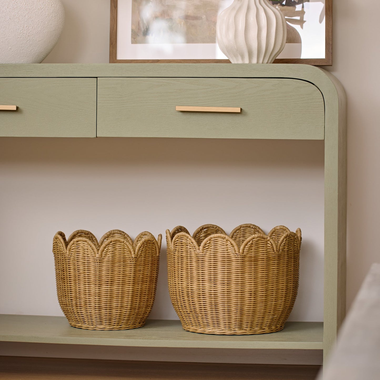 Verity Green Console
