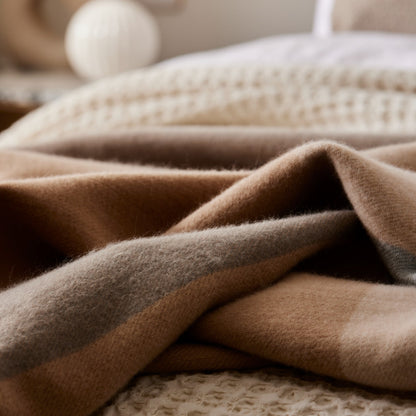Harley Neutral/Charcoal Throw