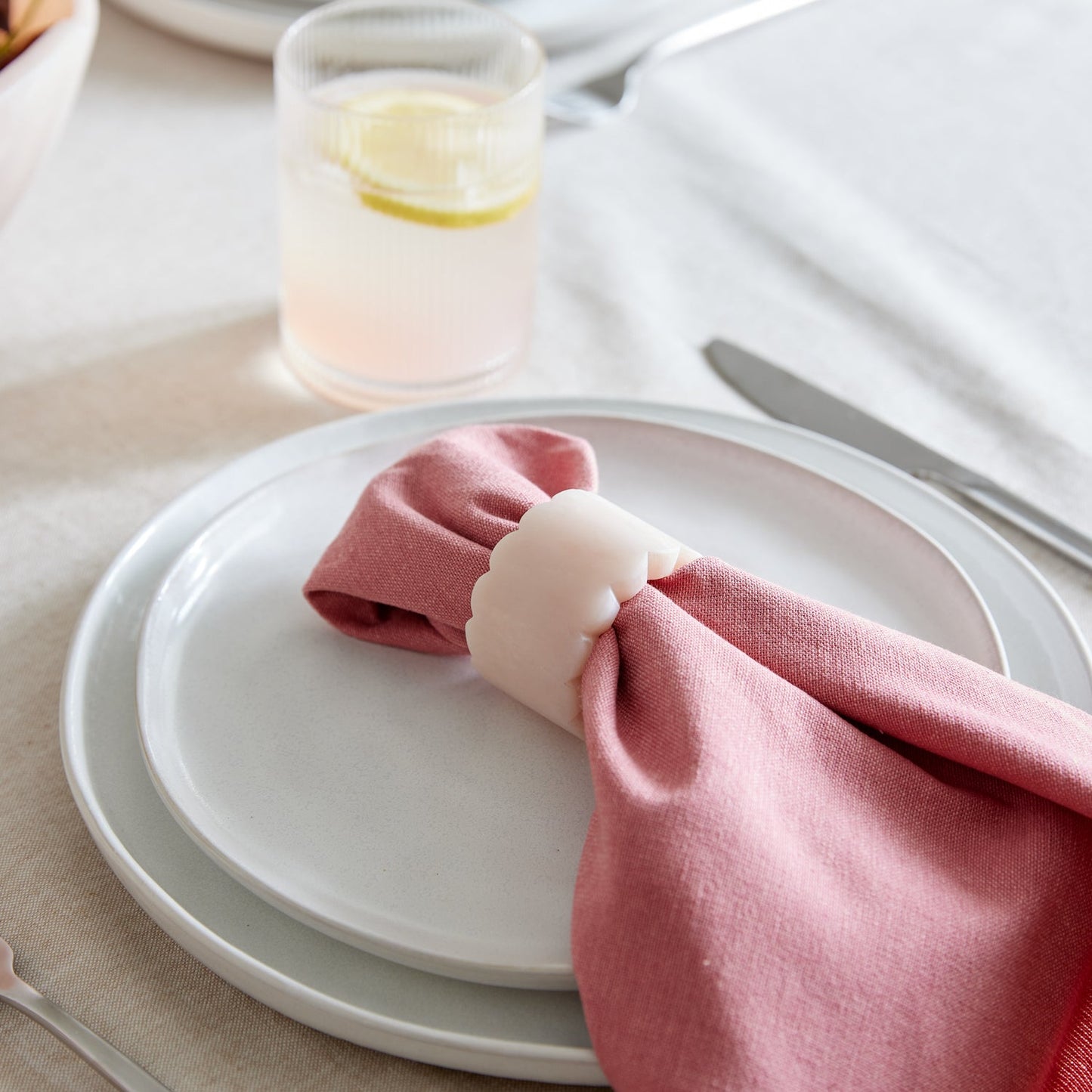Aries Pink Scallop Napkin Ring Set