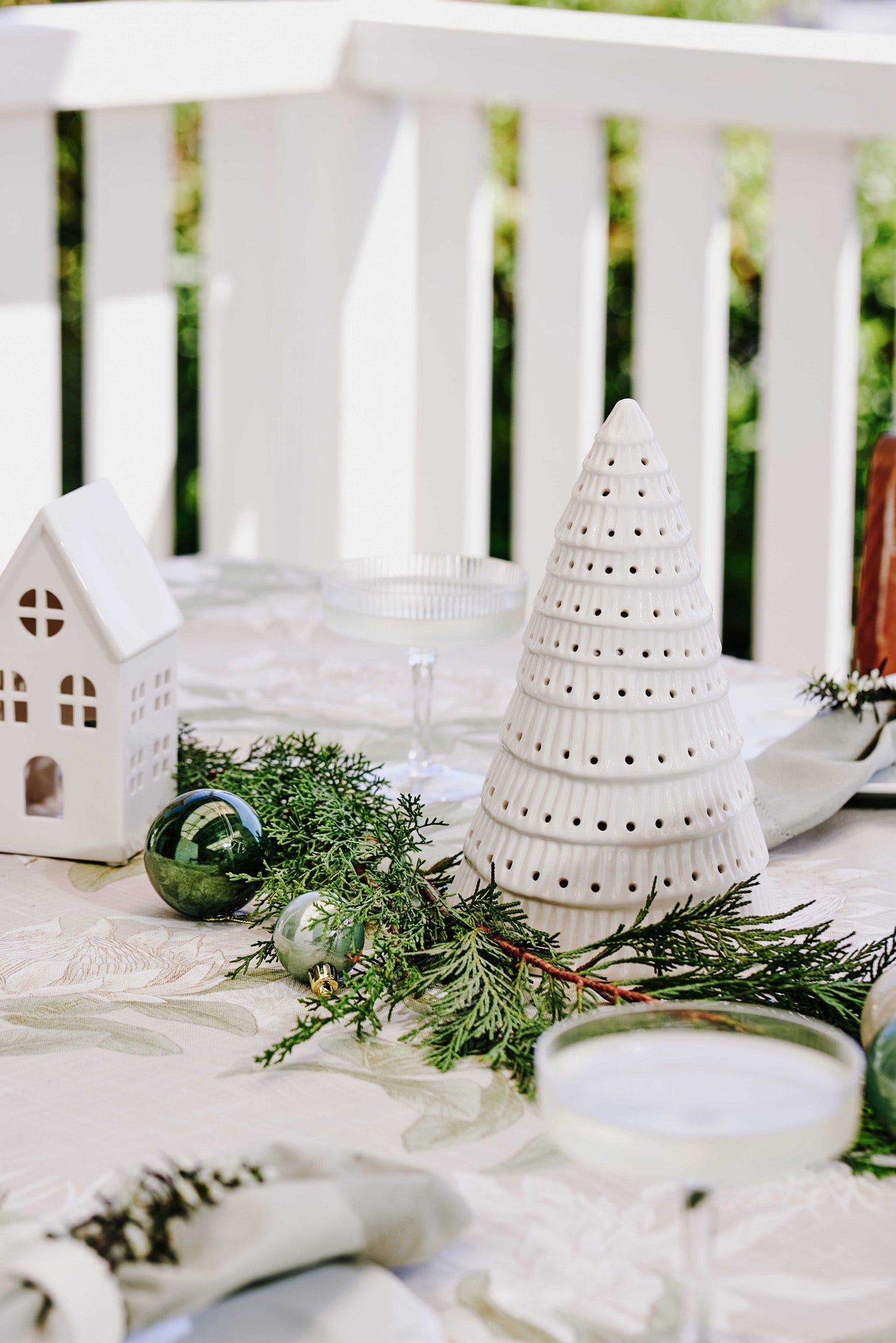 Christmas Tree White Table Decoration Lrg D15Xh25Cm